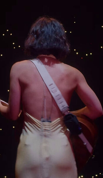 Gracie abrams leaked private photo uncensored HD quality