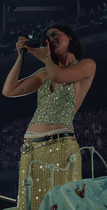 Gracie abrams leaked private photo uncensored HD quality