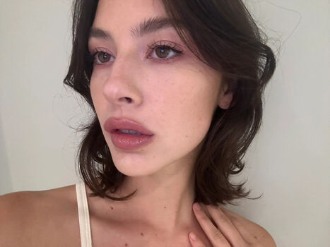 Gracie abrams leaked private photo uncensored HD quality