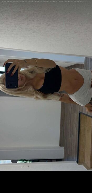 Gwendolynceline  page leaked private photo uncensored HD quality