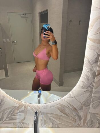 Hailey esser page leaked private photo uncensored HD quality