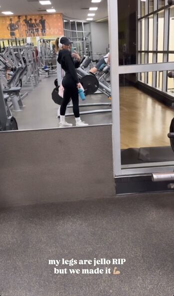 Hailey malles page leaked private photo uncensored HD quality