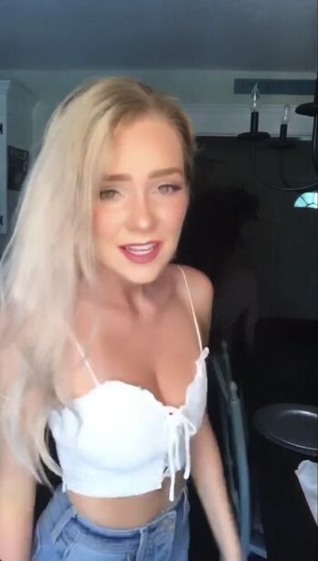 Hailey malles page leaked private photo uncensored HD quality