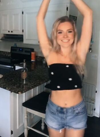 Hailey malles leaked private photo uncensored HD quality