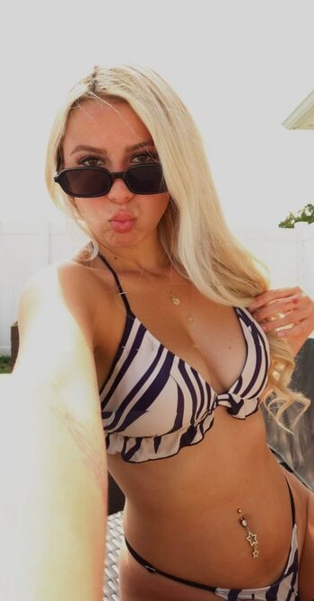 Hailey welch leaked private photo uncensored HD quality