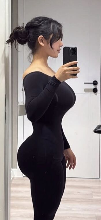Haliun b page leaked private photo uncensored HD quality