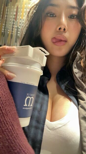 Haliun b leaked private photo uncensored HD quality