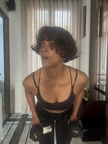 Halle berry leaked private photo uncensored HD quality