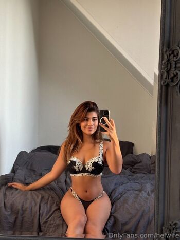 Helwife leaked private photo uncensored HD quality
