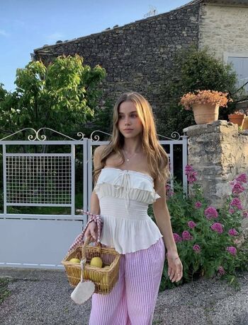 Hiley grce  page leaked private photo uncensored HD quality