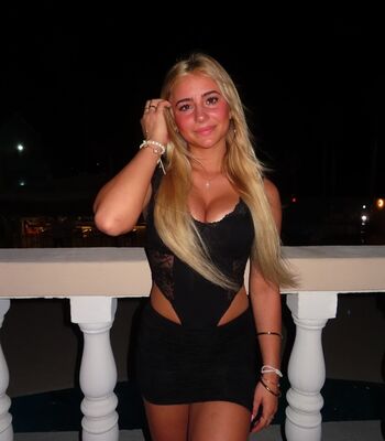 Hippicam  page leaked private photo uncensored HD quality
