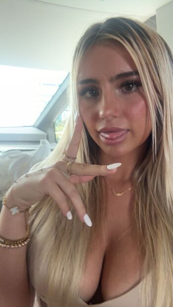 Hippicam  page leaked private photo uncensored HD quality