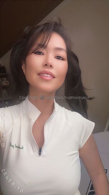 Hotmomjane leaked private photo uncensored HD quality