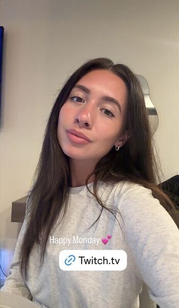 Iambaylee page leaked private photo uncensored HD quality