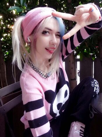 Iluvmeww page leaked private photo uncensored HD quality