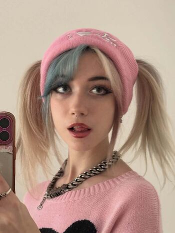 Iluvmeww page leaked private photo uncensored HD quality