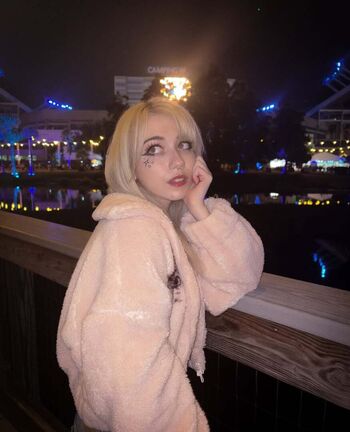 Iluvmeww page leaked private photo uncensored HD quality