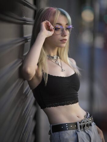 Iluvmeww page leaked private photo uncensored HD quality