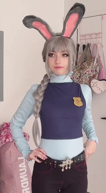 Iluvmeww page leaked private photo uncensored HD quality