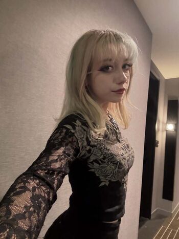 Iluvmeww page leaked private photo uncensored HD quality