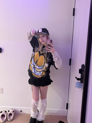 Iluvmeww page leaked private photo uncensored HD quality