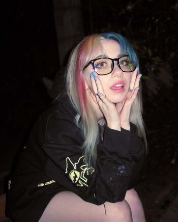 Iluvmeww page leaked private photo uncensored HD quality