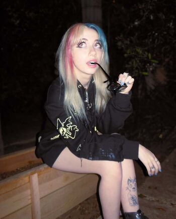 Iluvmeww page leaked private photo uncensored HD quality