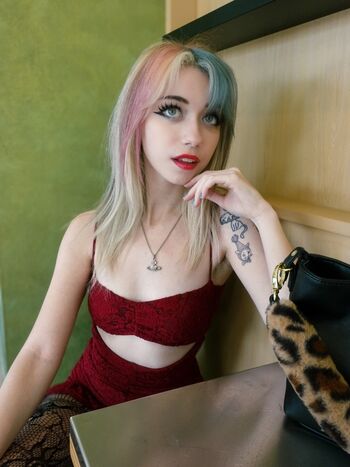 Iluvmeww page leaked private photo uncensored HD quality