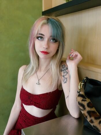 Iluvmeww page leaked private photo uncensored HD quality