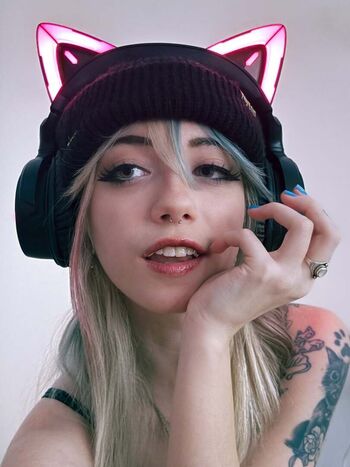 Iluvmeww page leaked private photo uncensored HD quality