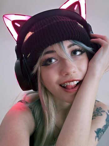 Iluvmeww page leaked private photo uncensored HD quality