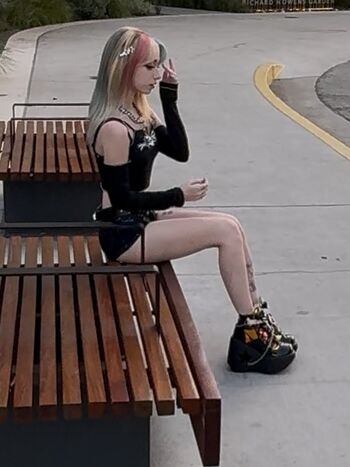 Iluvmeww page leaked private photo uncensored HD quality