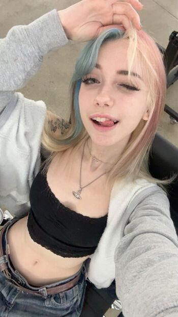 Iluvmeww page leaked private photo uncensored HD quality