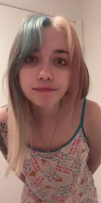 Iluvmeww page leaked private photo uncensored HD quality