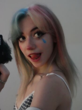 Iluvmeww page leaked private photo uncensored HD quality