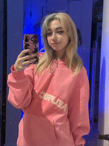 Iluvmeww page leaked private photo uncensored HD quality