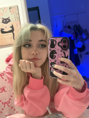 Iluvmeww page leaked private photo uncensored HD quality