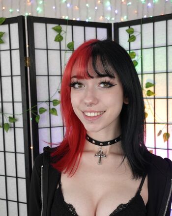 Iluvmeww page leaked private photo uncensored HD quality