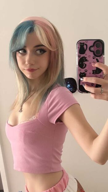 Iluvmeww page leaked private photo uncensored HD quality