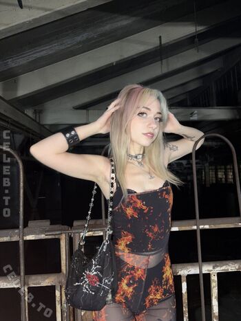 Iluvmeww page leaked private photo uncensored HD quality