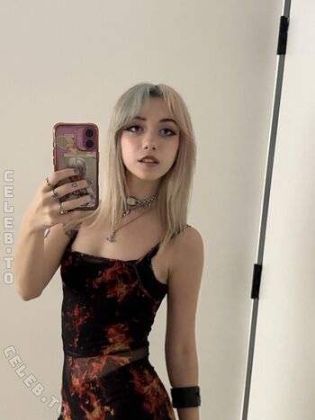 Iluvmeww page leaked private photo uncensored HD quality