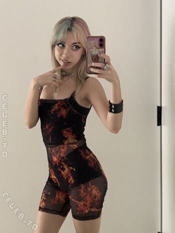 Iluvmeww page leaked private photo uncensored HD quality