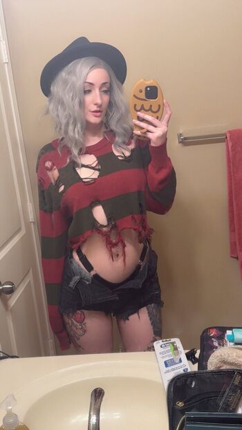 Ipeachysweet leaked private photo uncensored HD quality