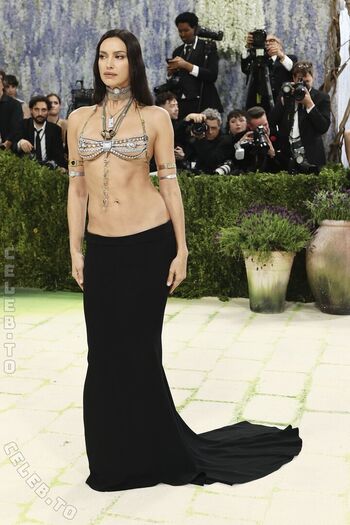 Irina shayk  page leaked private photo uncensored HD quality