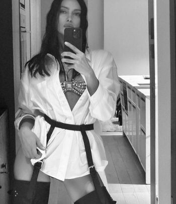 Irina shayk  page leaked private photo uncensored HD quality