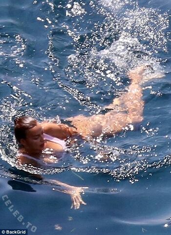 Irina shayk  page leaked private photo uncensored HD quality