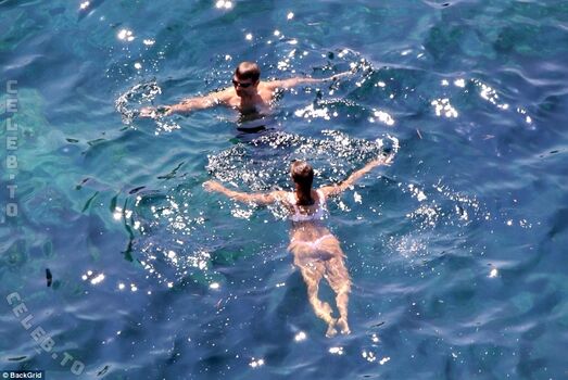 Irina shayk  page leaked private photo uncensored HD quality