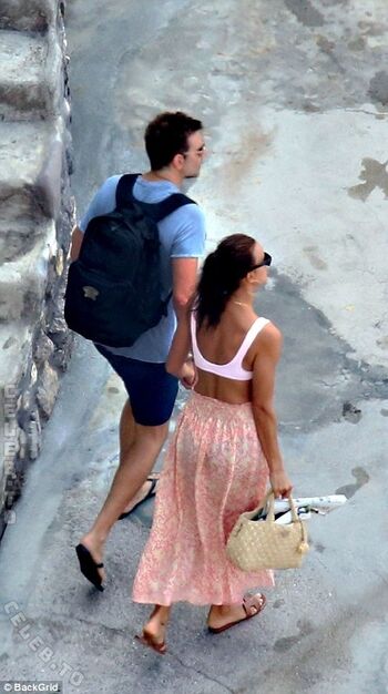 Irina shayk  page leaked private photo uncensored HD quality