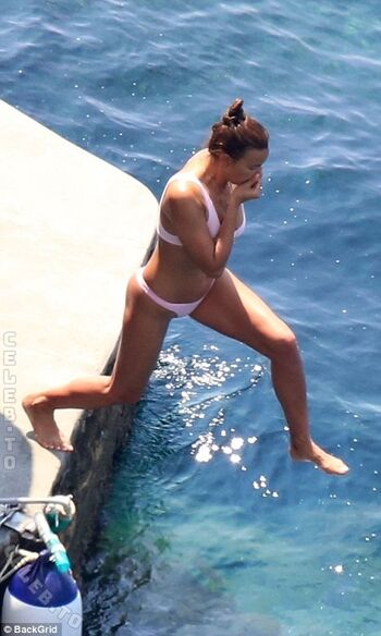 Irina shayk  page leaked private photo uncensored HD quality