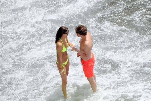 Irina shayk  page leaked private photo uncensored HD quality